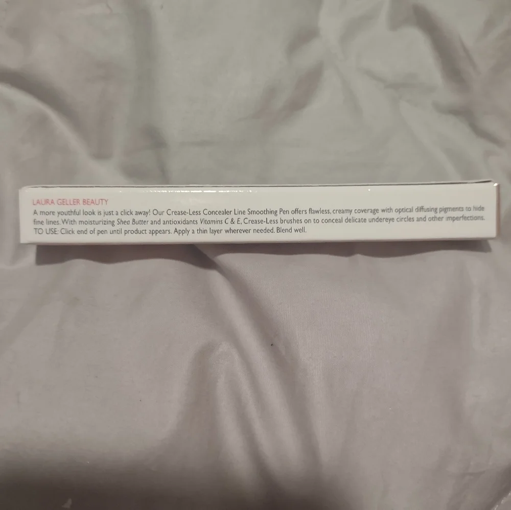 NWT Laura Geller Crease less concealer - Medium